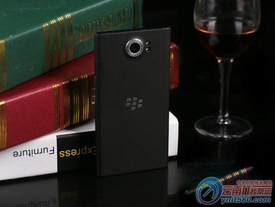 商务必备 黑莓Priv手机昆明报价3780元