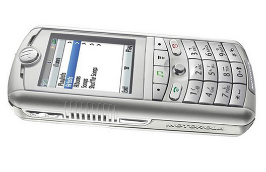 摩托罗拉翻盖手机和摩托罗拉旋转手机 30年经典手机回顾