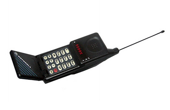 摩托罗拉翻盖手机和摩托罗拉旋转手机 30年经典手机回顾