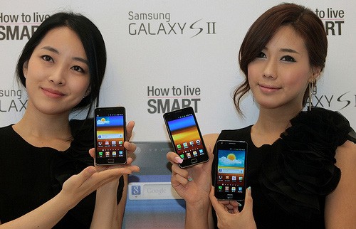 GALAXY SII第一？2011年最牛手机点评 