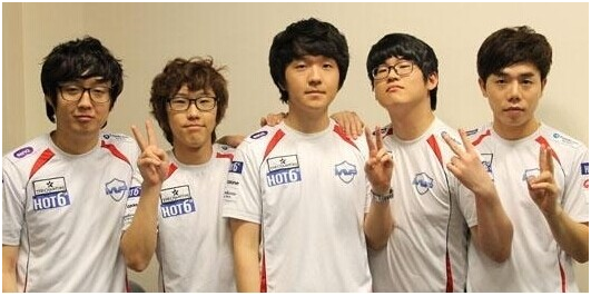 LOL百家撸谈：高材生分析师靠谱不？