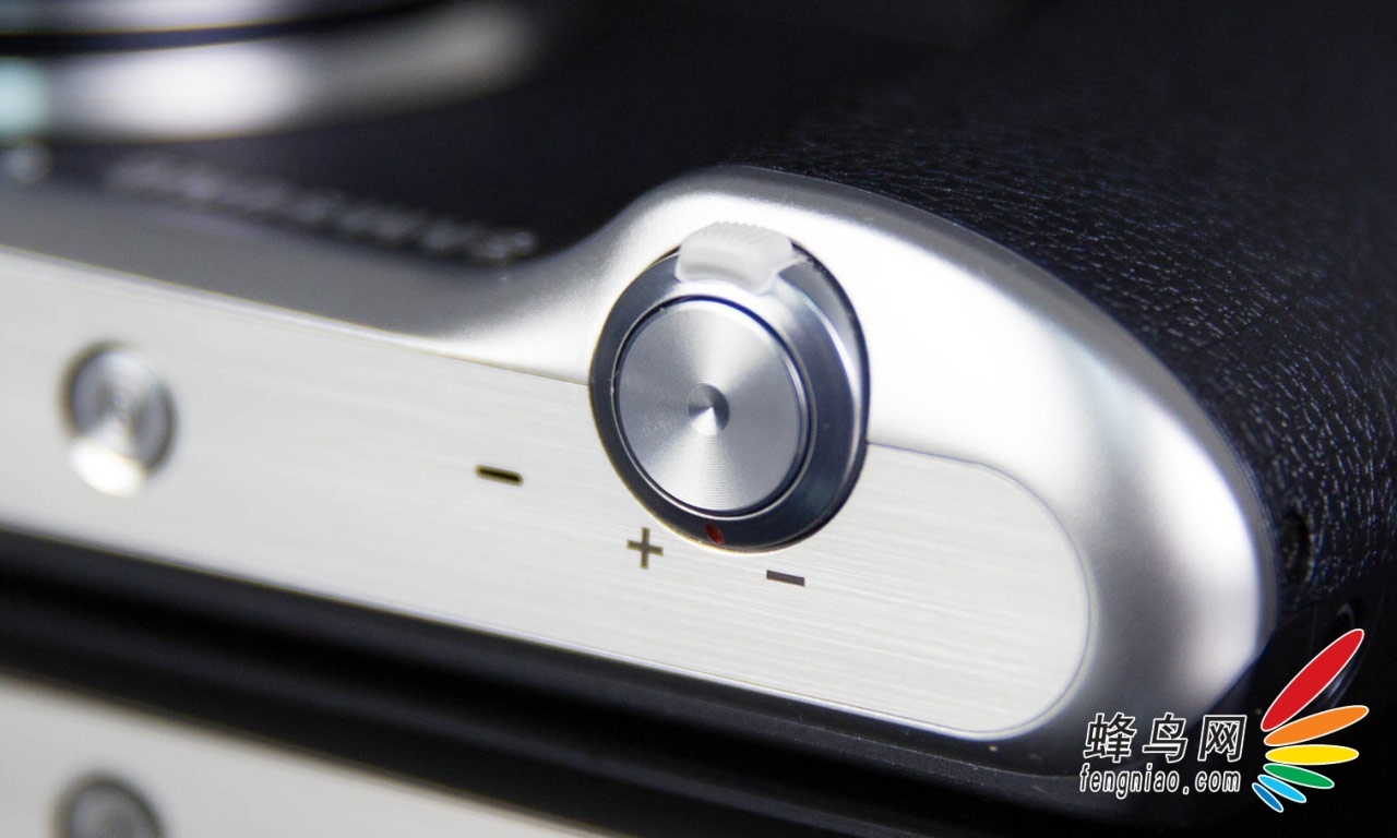 安卓系统卡片机_三星21倍光学变焦手机_galaxy camera 2