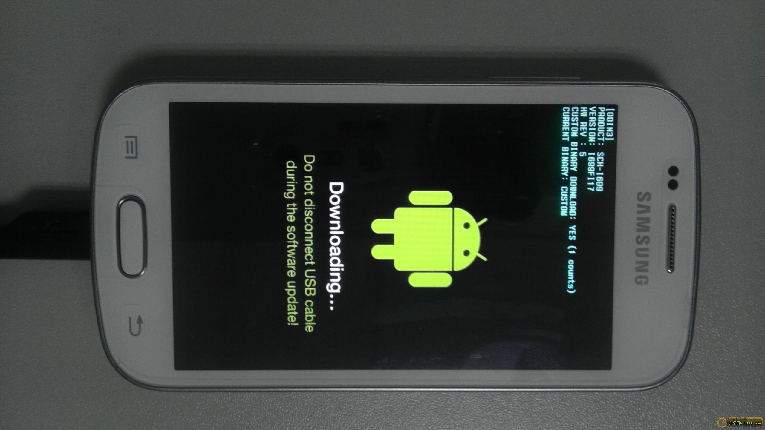 三星手机变砖了怎么办_三星手机变砖修复过程遭遇"字库门"怎么办_手机字库坏了怎么修