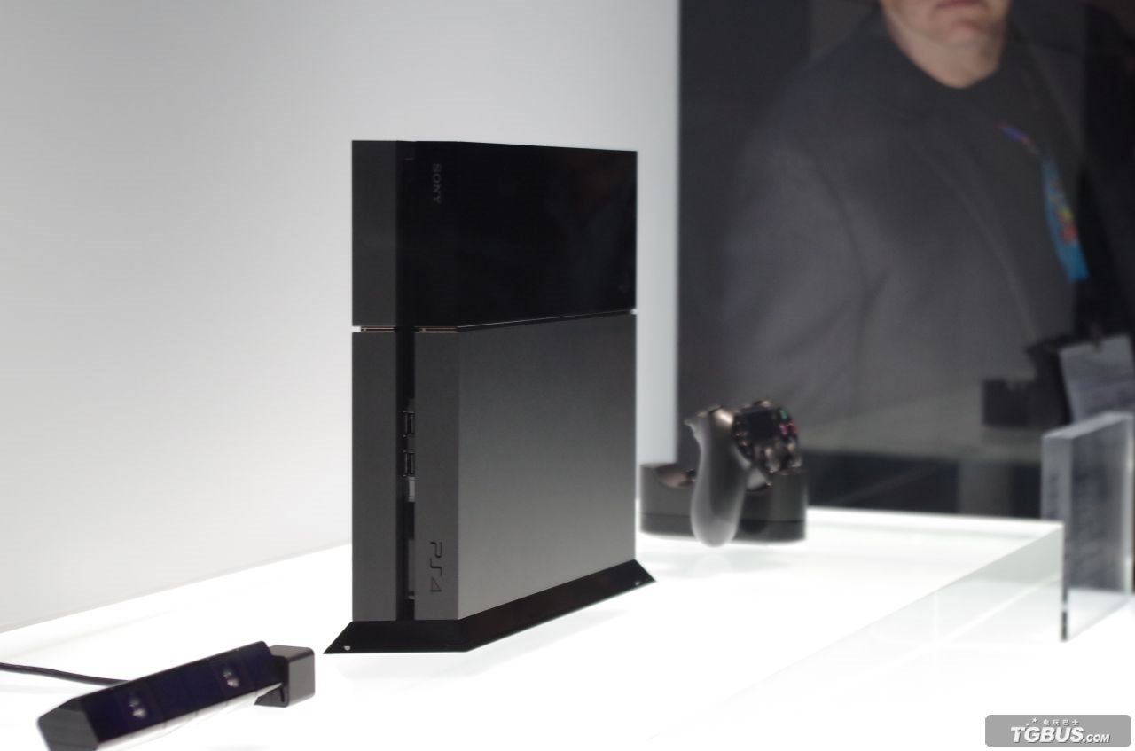 新版ps4支架安装_ps4 eye_ps4 camera