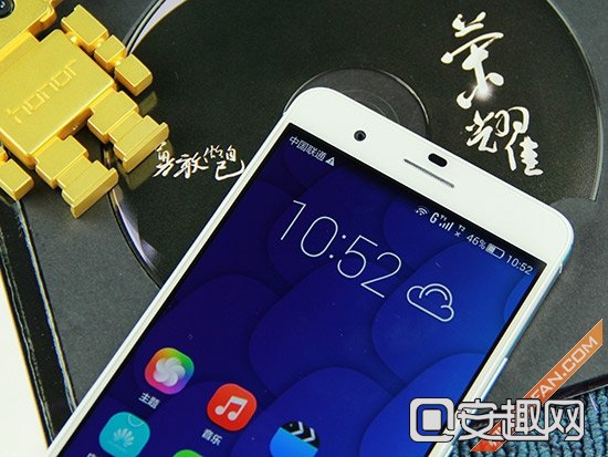 旗舰究竟有多任性 华为荣耀6 Plus评测