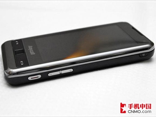 iPhone还能撑多久？三星i900劲爆上市 