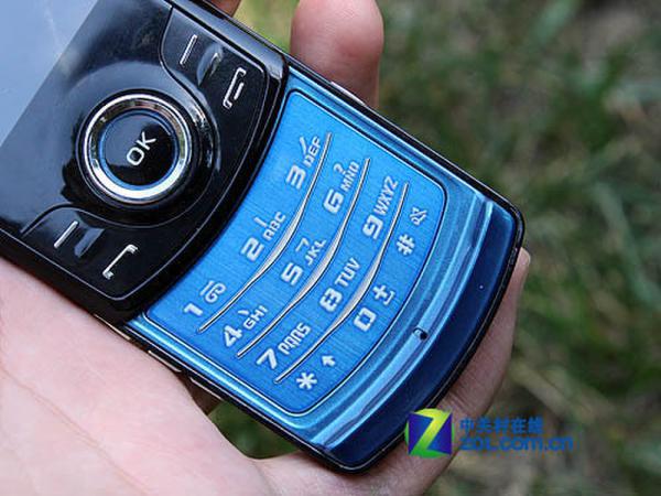 超薄滑盖炫彩全新体验 三星S5200C评测 