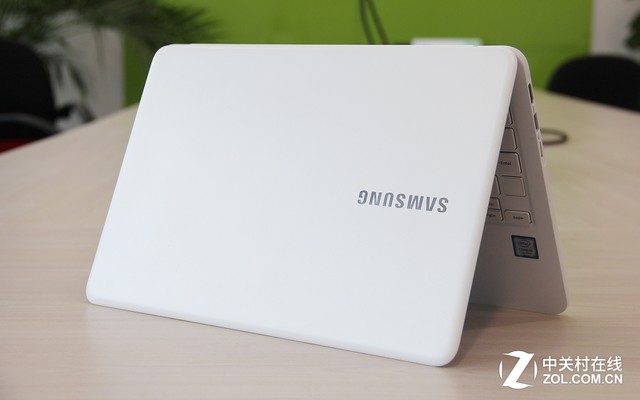 2017款三星Notebook 测