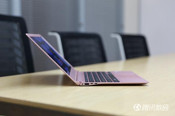 三星NoteBook 测 840g轻到你无法想象