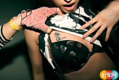 夜店门_夜店的女生可以啪啪吗?_夜店现场超爽视频