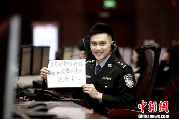 丹麦暖心警察_纽约暖心警察_美国暖心警察