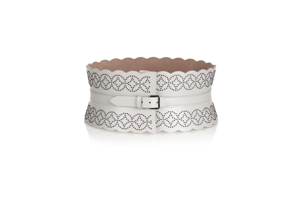 四件单品 打造简约清爽夏日风