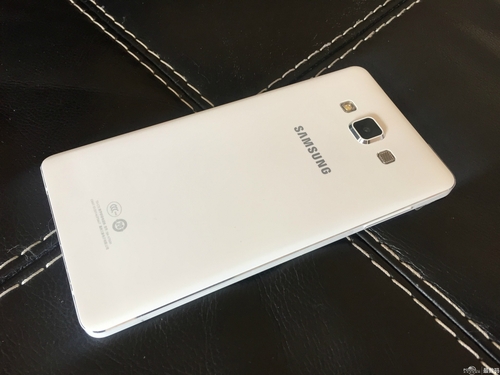 三星a7009多少钱_三星a7009充电_三星a7手机电池多少钱