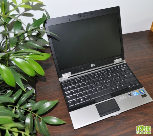 惠普2530p图片_惠普2530p拆机视频_2530p显示