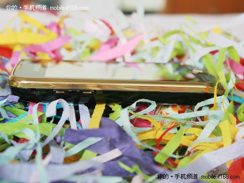 千元体验超速 三星S8000C仅售1799