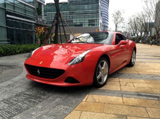 法拉利拉法天津港_法拉利拉法车尾_法拉利拉法的钥匙