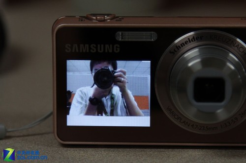 前屏幕自拍效果