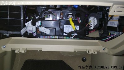 升窗器安装_卡罗拉升窗器安装视频_汽车一键升窗安装方法