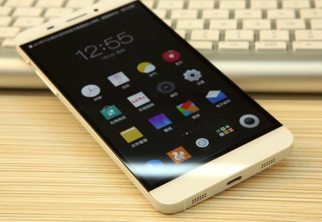 哪个品牌的千元机值得买？看完你就知道买它不后悔！