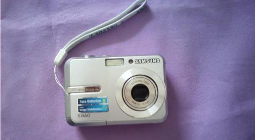 三星st550相机充电闪灯_三星st550相充电口_三星st550相机充电