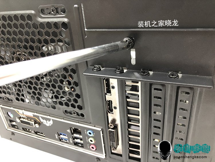 独立显卡如何安装到主板上？独立显卡接线与显卡安装图解教程