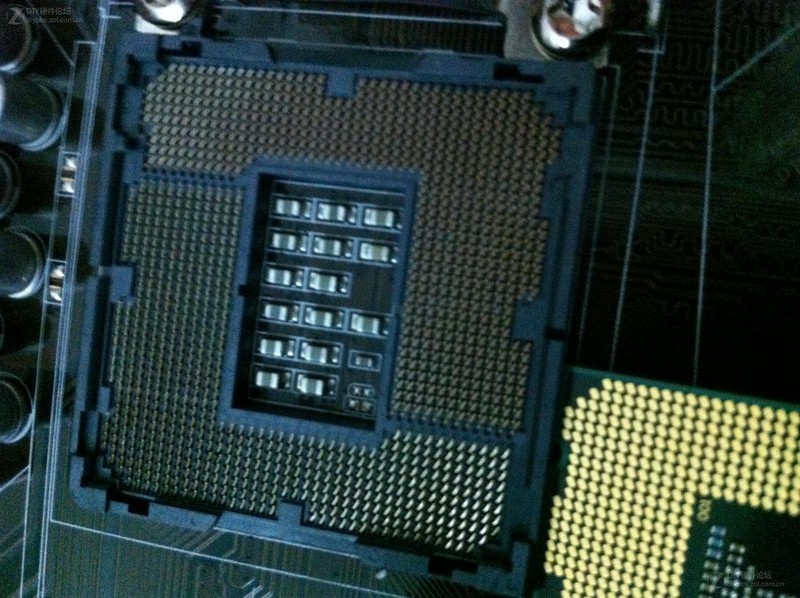 cpu如何安装到主板上_cpu如何安装到主板上