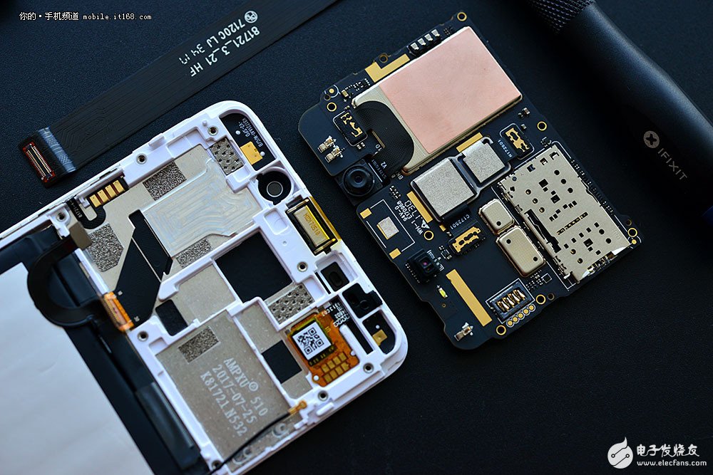 魅蓝note6怎样拆机