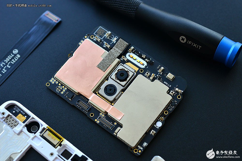 魅蓝note6怎样拆机