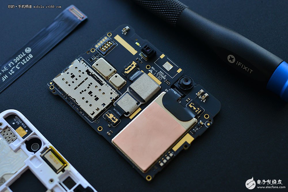 魅蓝note6怎样拆机