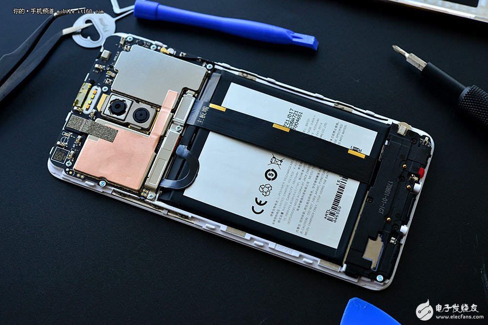 魅蓝note6怎样拆机