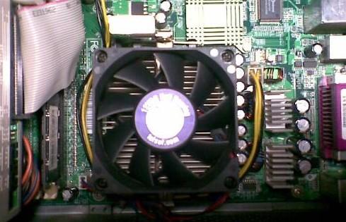 cpu风扇安装图解_amd cpu风扇安装图解_cpu原装风扇安装拆解图解