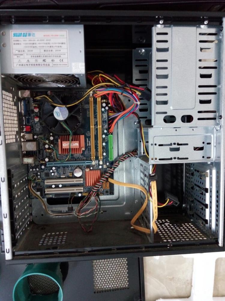 cpu双风扇安装图解_amd cpu风扇安装图解_cpu风扇安装图解