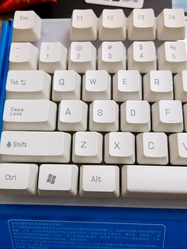 近乎完美：飞舞的Razer Sano塔兰图拉毒蛛键盘跳舞的体验