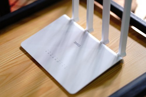 小米路由器4和360v4哪个好