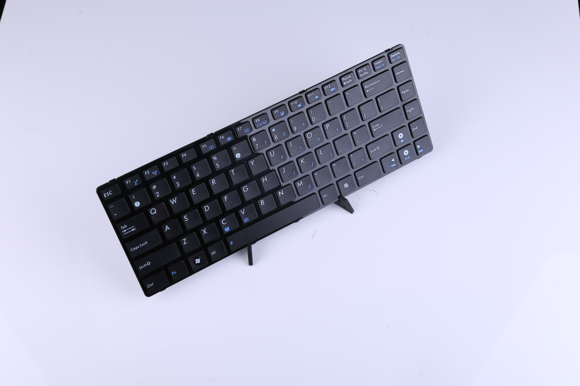 薄膜键盘和机械键盘的区别_薄膜键盘和机械键盘_薄膜键盘和机械键盘