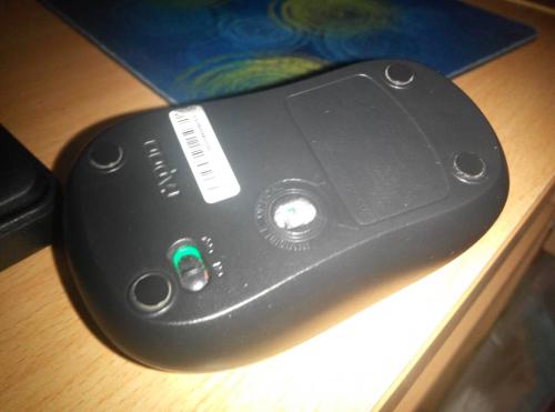 苹果二代鼠标充电时间