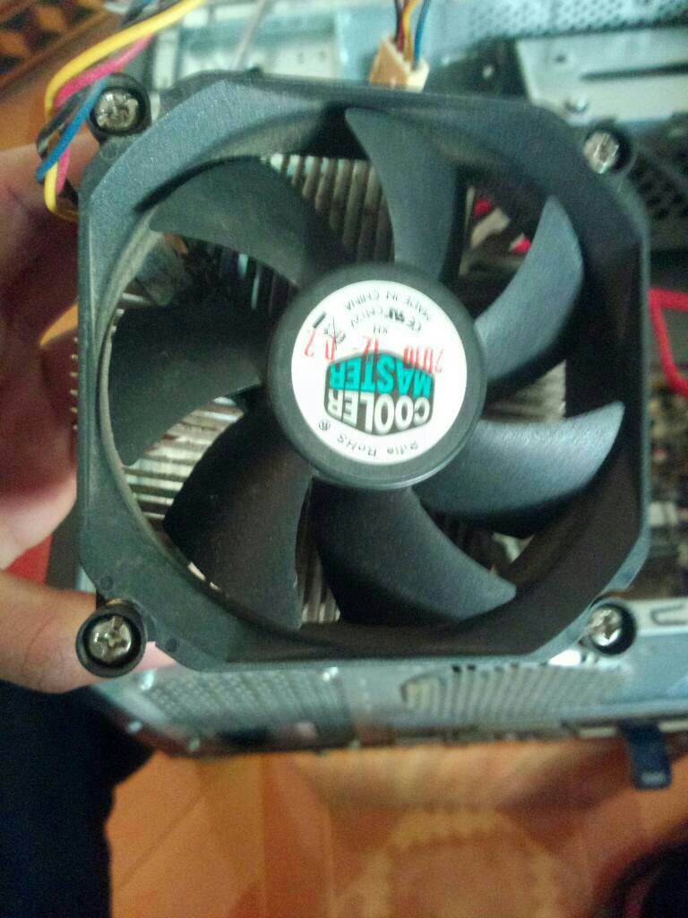 笔记本电脑怎么散热好_笔记本电脑怎么散热好