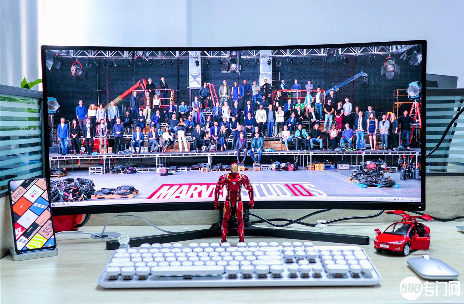 小米34寸曲面显示器深度体验 办公体验极佳 但是还有个大弱点