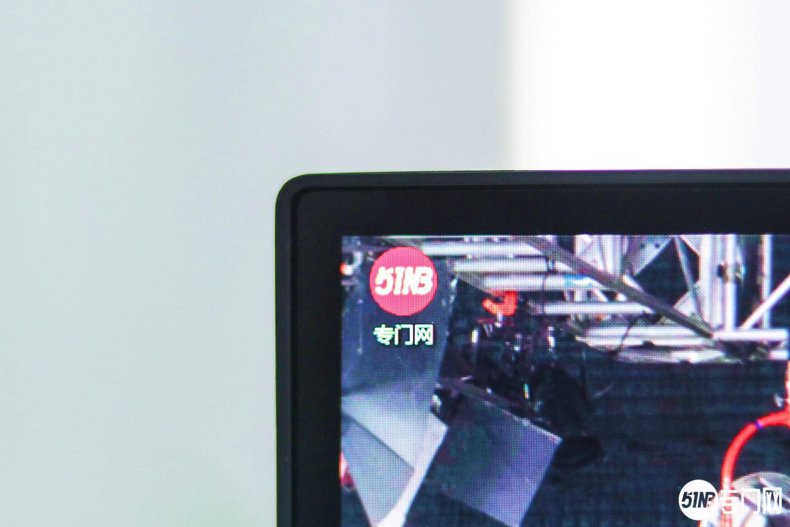 小米34寸曲面显示器深度体验 办公体验极佳 但是还有个大弱点