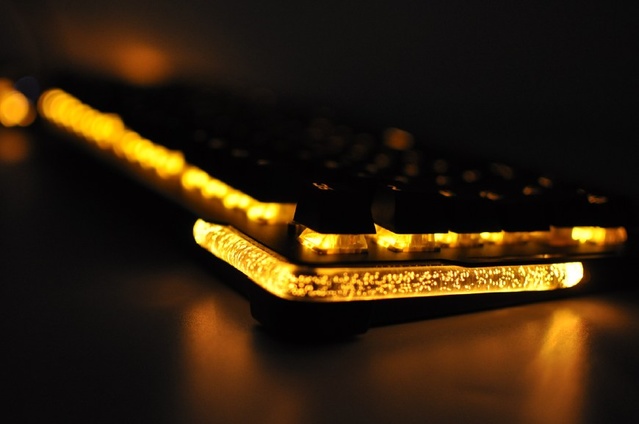 机械键盘 背光 有用