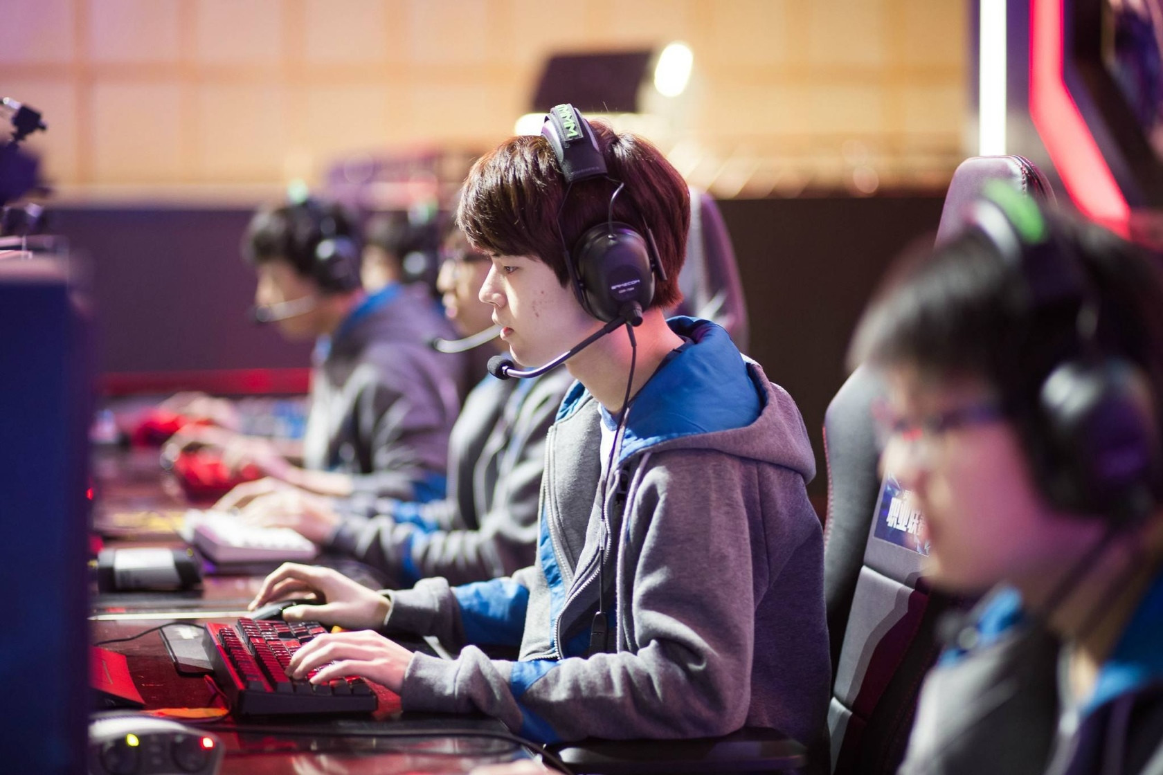lol职业电竞推荐键盘_lol职业电竞推荐键盘