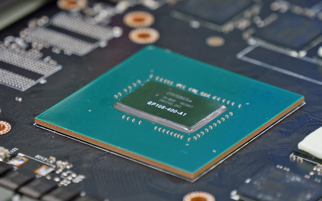 PCB设计亮了 GTX 1060显卡拆解图曝光