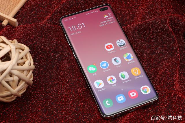 承受不起跌倒！三星S10替换屏幕的价格已经发布，而且一个屏幕的价格值得小米9SE