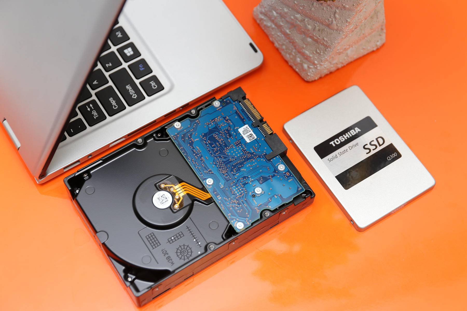 真到有大储存需求，还是大容量来得爽！东芝P300机械硬盘评测