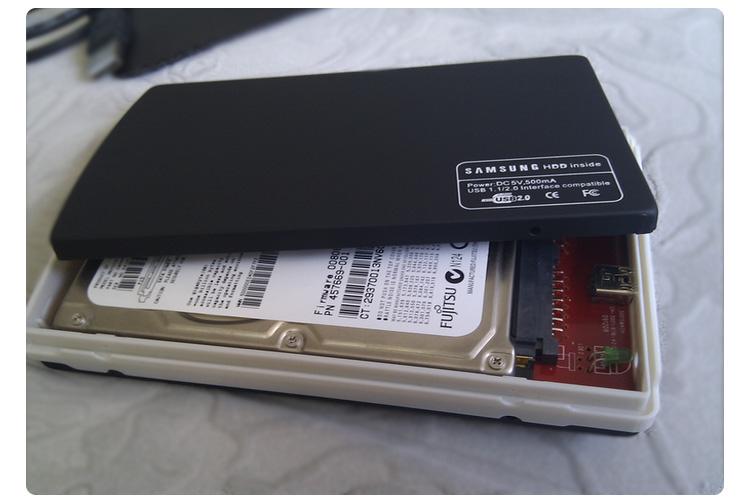 希捷500g硬盘固件门_希捷睿翼硬盘拆解图_希捷移动硬盘 睿翼500g硬盘30接口损坏