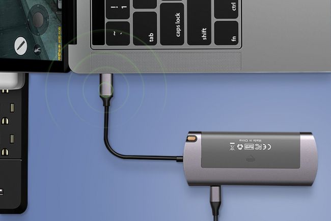 u盘是固态硬盘吗