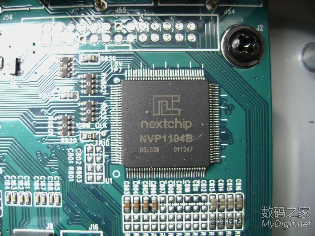 4路网络硬盘录像机安装