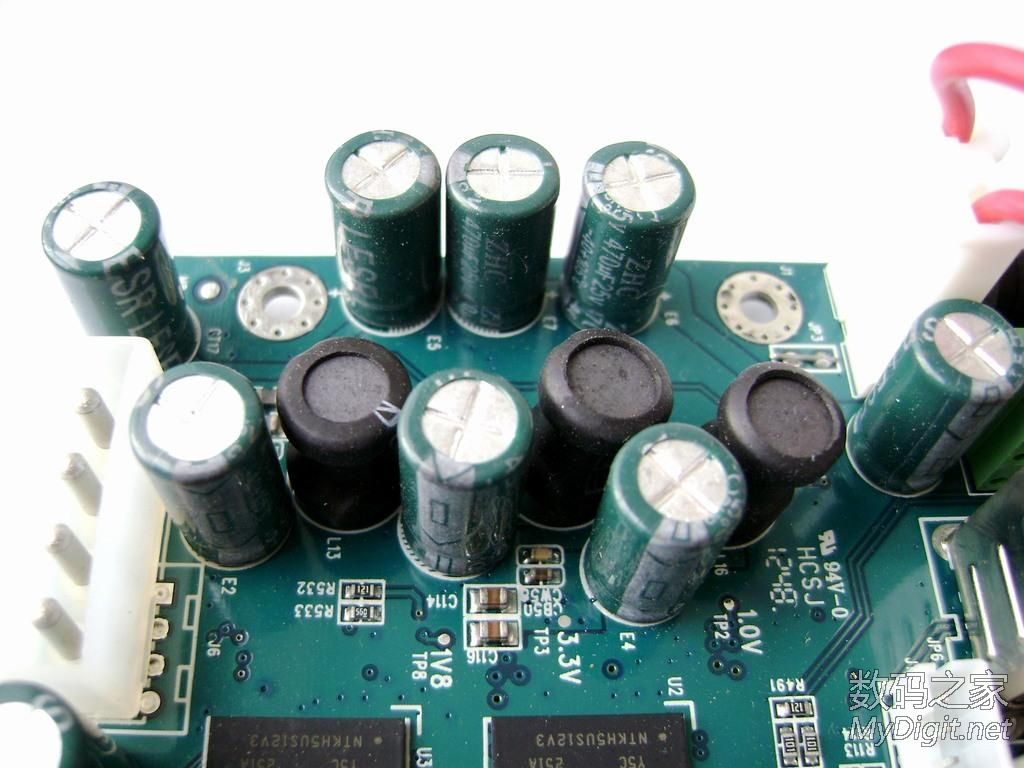 4路网络硬盘录像机安装