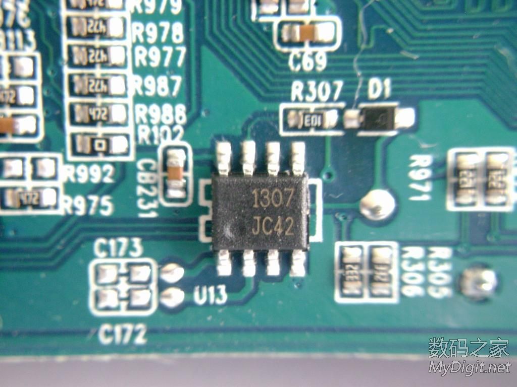 4路网络硬盘录像机安装