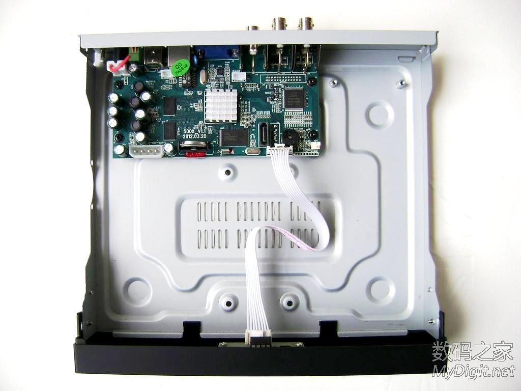 4路网络硬盘录像机安装